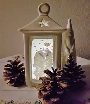 KERAMICKÝ LAMPÁŠ DEDO MRÁZ*
